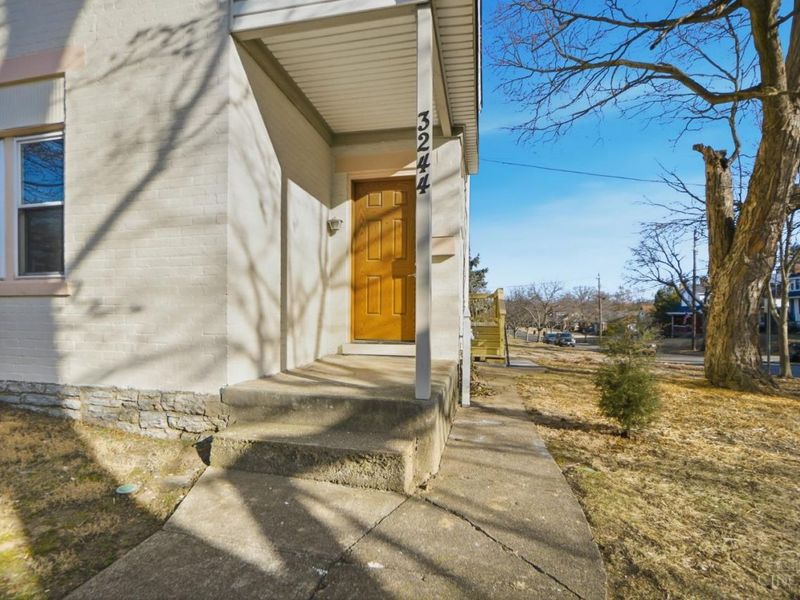 3244 Glenmore Avenue, Cincinnati, OH 45211 Photo 3