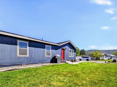 520 New Gate Drive, Prosser, WA 99350