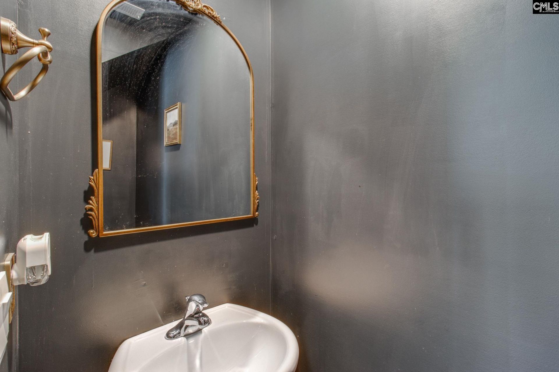 1075 Belmont Green Road  Photo 12