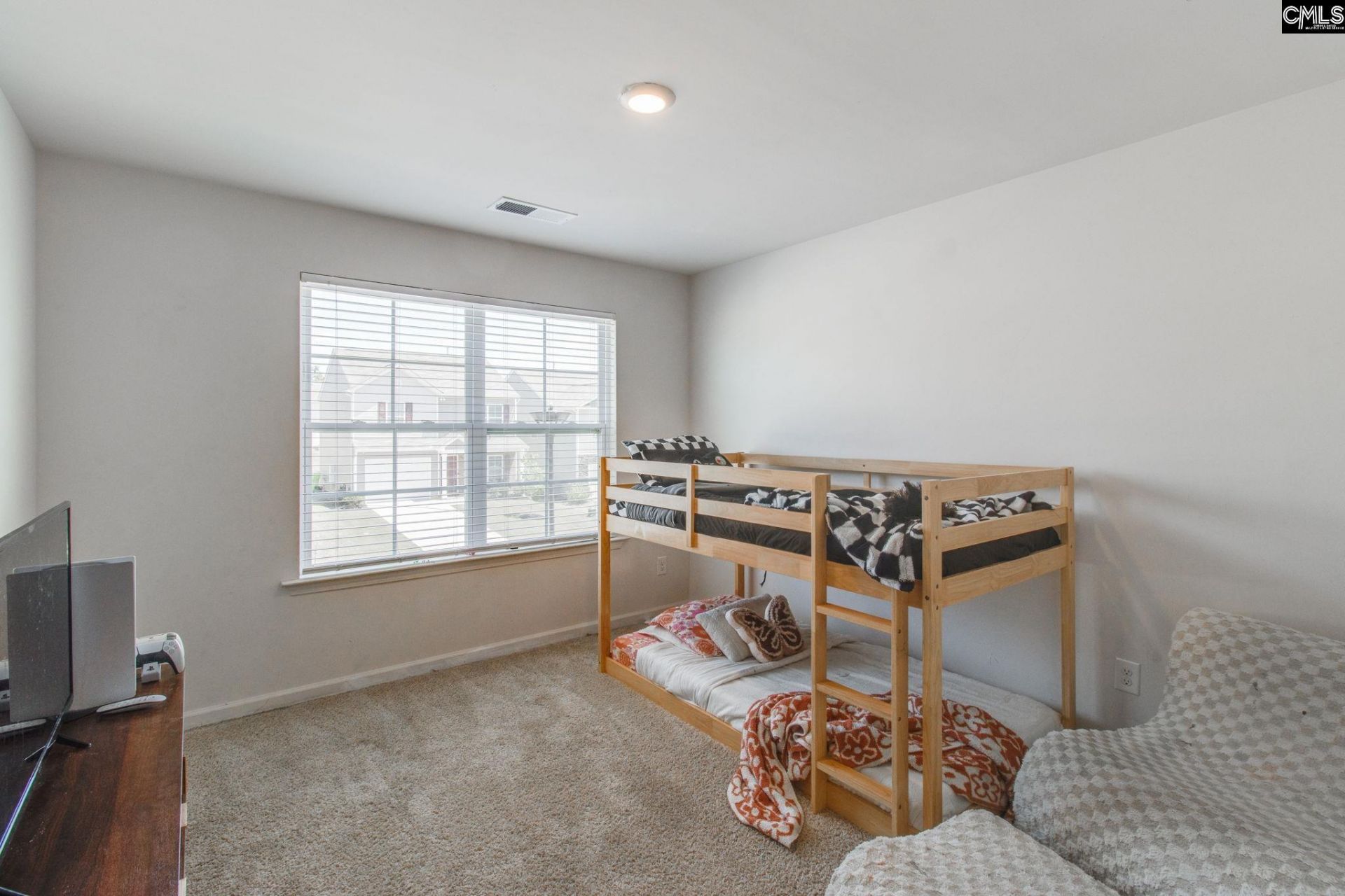 1075 Belmont Green Road  Photo 13