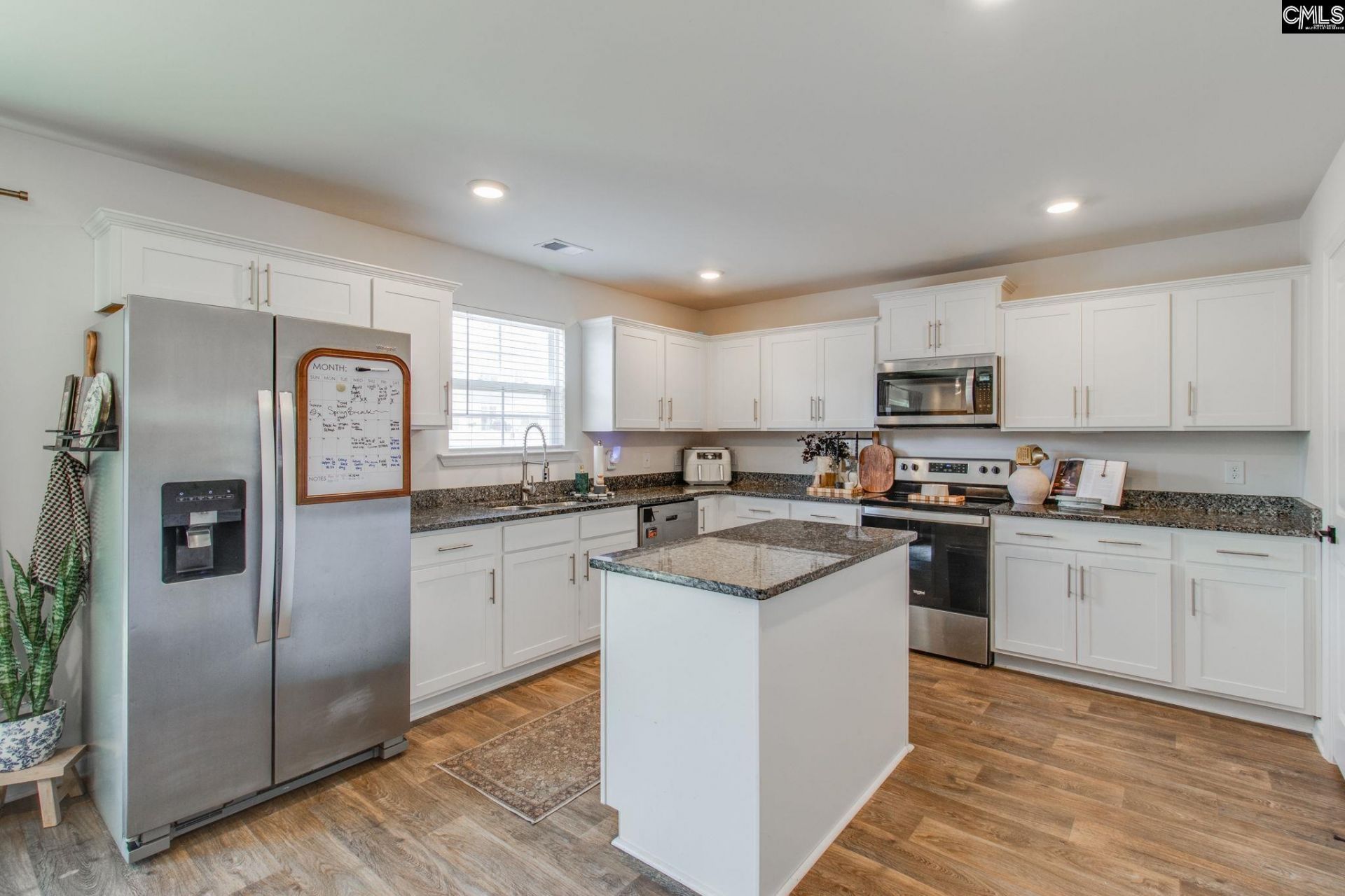 1075 Belmont Green Road  Photo 8