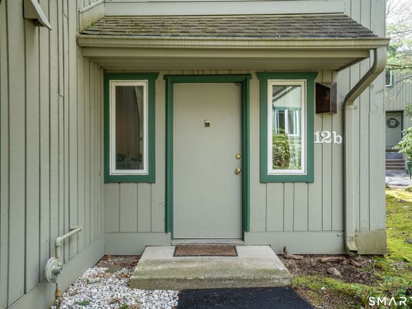 12 Byrne, Unit B, Farmington, CT 06032