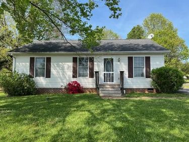 536 FAIRVIEW Pl , Lexington, VA 24450