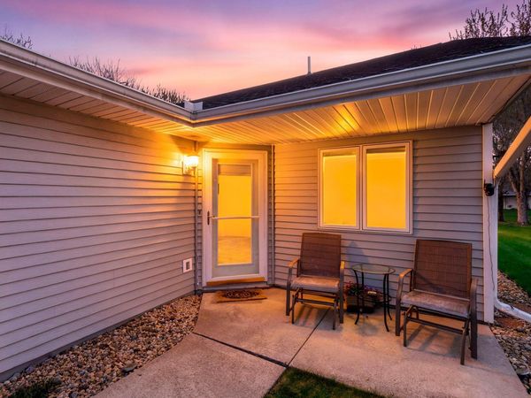 353 Meadowview Court, Baldwin, WI 54002