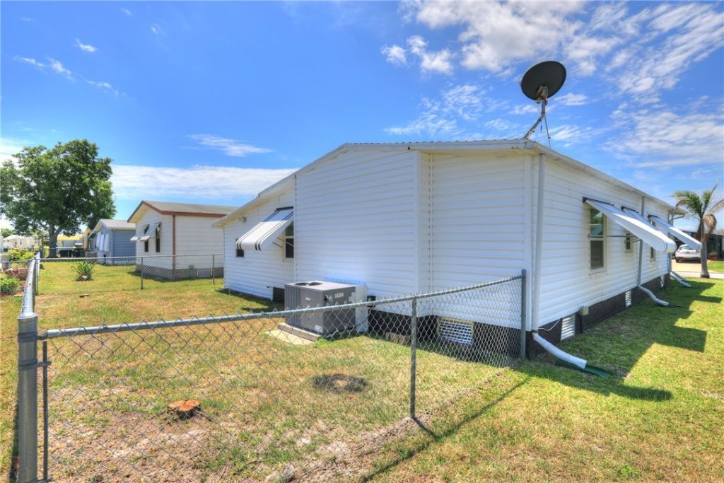 948 Frangi Pani Drive, Barefoot Bay, FL 32976 Photo