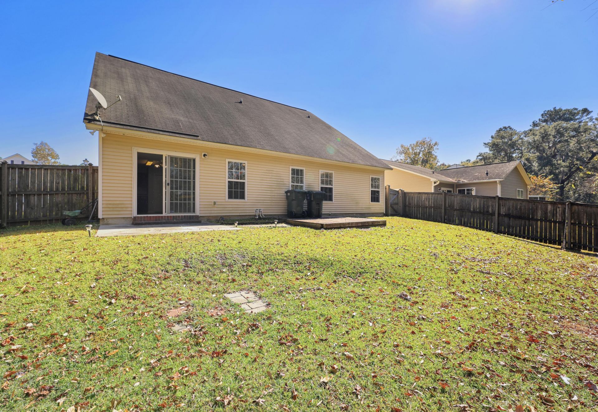 405 Green Park Lane Photo 22