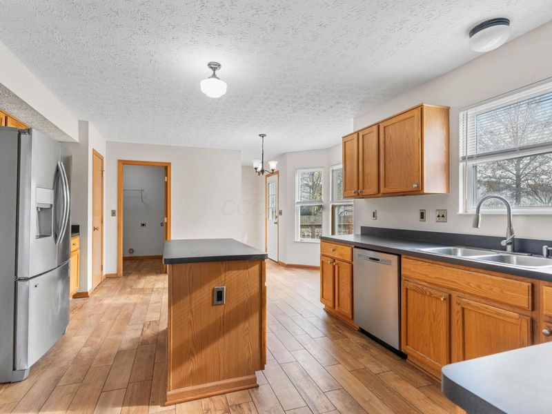 7741 Sherridon Drive , Blacklick, OH 43004 Photo 10