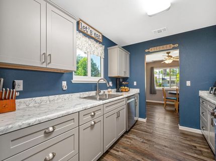 2560 Carson Way, Sacramento, CA 95821 Photo