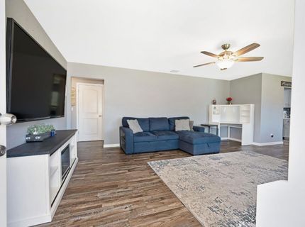 2560 Carson Way, Sacramento, CA 95821 Photo