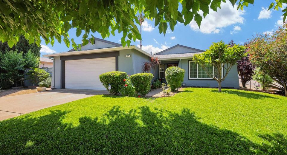 7299 Dutch Flat Dr, North Highlands, CA 95660 Photo