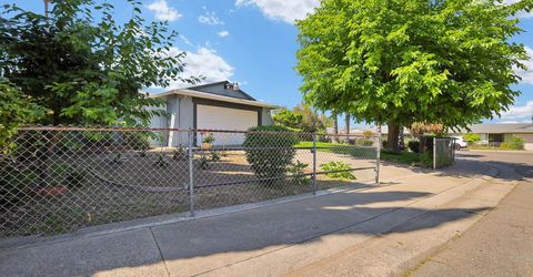 7299 Dutch Flat Dr, North Highlands, CA 95660 Photo