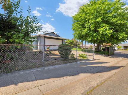 7299 Dutch Flat Dr, North Highlands, CA 95660 Photo