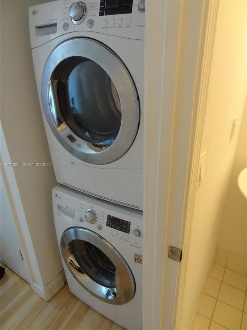 601 NE 36th St , Unit 1705, Miami, FL 33137 Photo