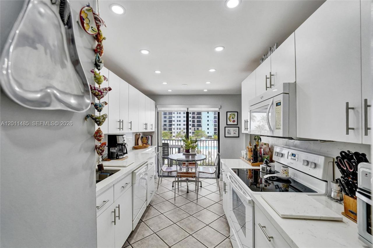1201 S Ocean Dr , Unit 609S, Hollywood, FL 33019 Photo