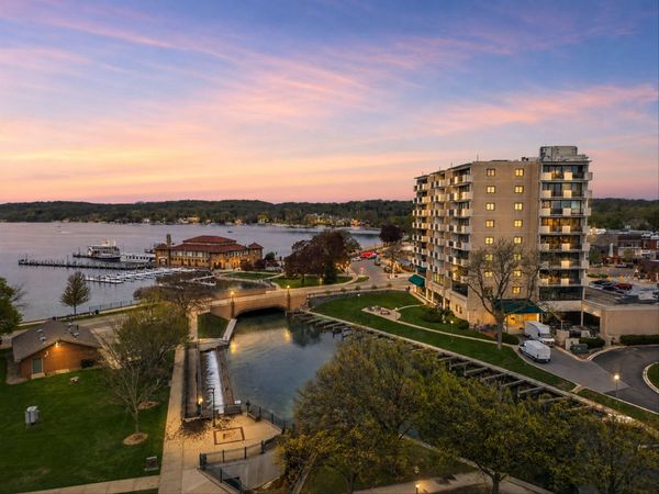 101 Broad St, Unit 602, Lake Geneva, WI 53147