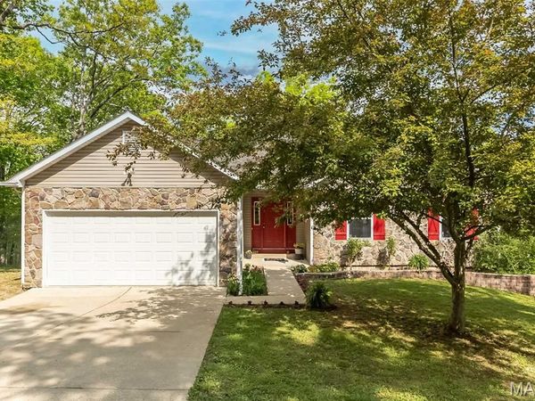 9508 Bent Tree Drive, Hillsboro, MO 63050