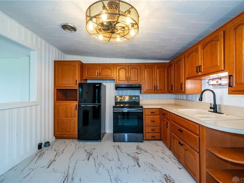 11296 Pansing Road, Brookville, OH 45309 Photo 10
