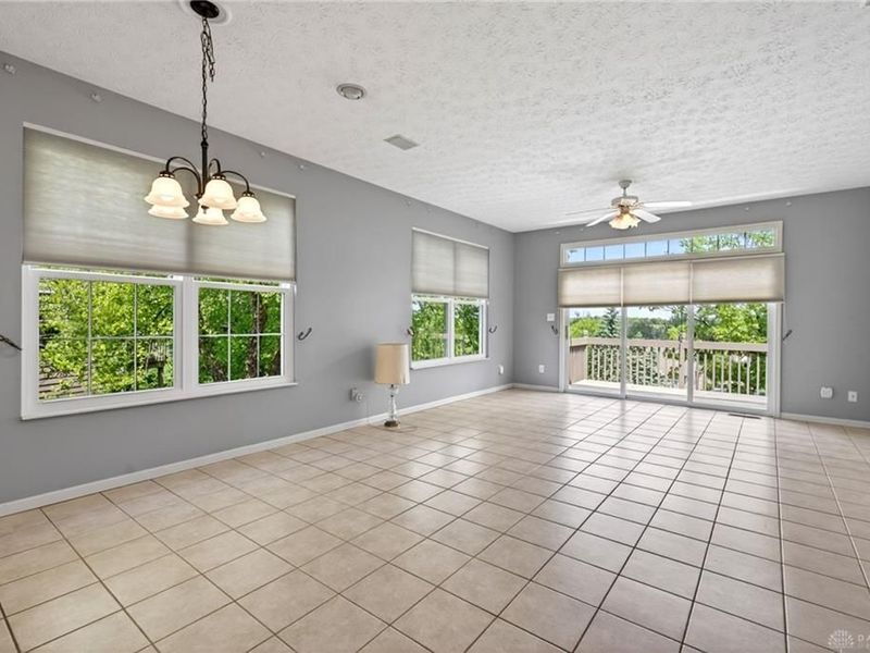 2544 Greenside Drive, Beavercreek, OH 45431 Photo 3