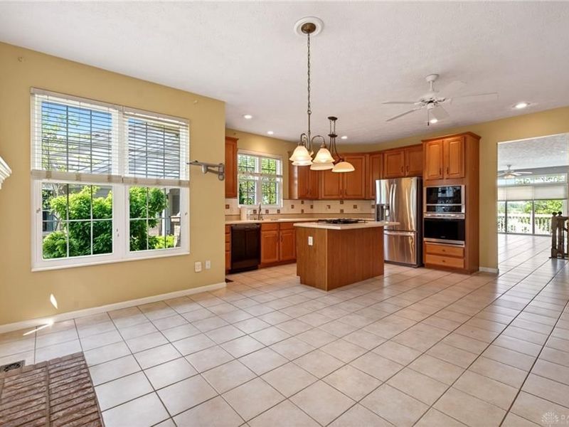 2544 Greenside Drive, Beavercreek, OH 45431 Photo 6