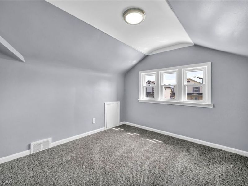 11109 Langton Avenue, Garfield Heights, OH 44125 Photo 17