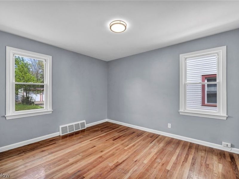 11109 Langton Avenue, Garfield Heights, OH 44125 Photo 18