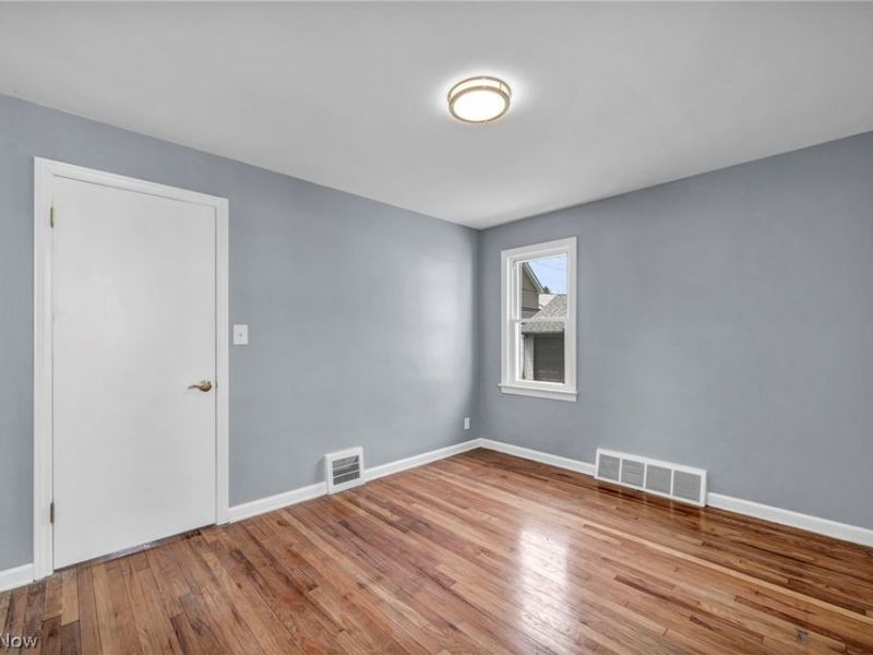 11109 Langton Avenue, Garfield Heights, OH 44125 Photo 19