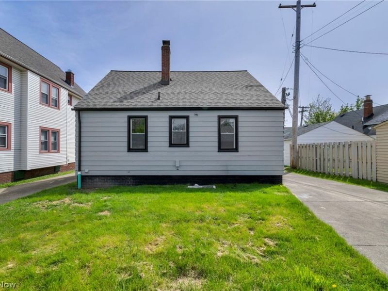 11109 Langton Avenue, Garfield Heights, OH 44125 Photo 24