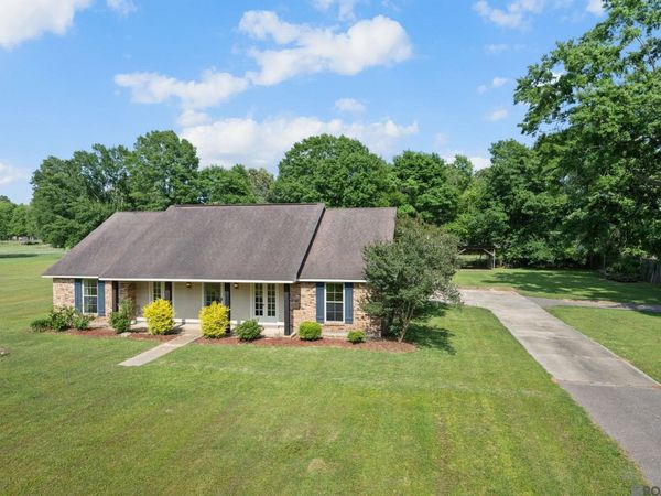 22920 Elberta Ln, Zachary, LA 70791