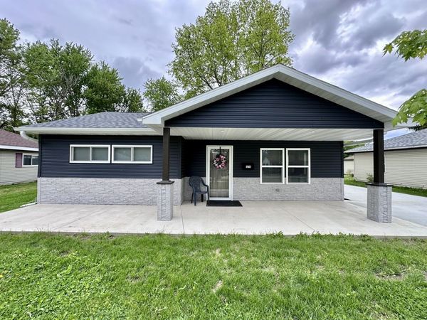1210 Douglas Drive , Sterling, IL 61081