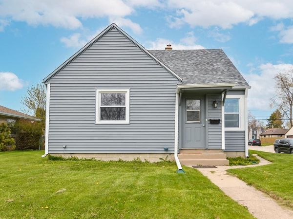 700 Marion AVENUE, South Milwaukee, WI 53172