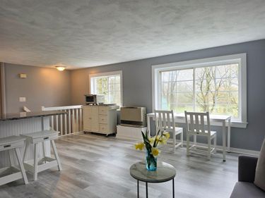 8A Little John Road, Durham, NH 03824