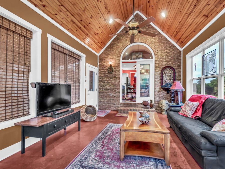 Property Image 43