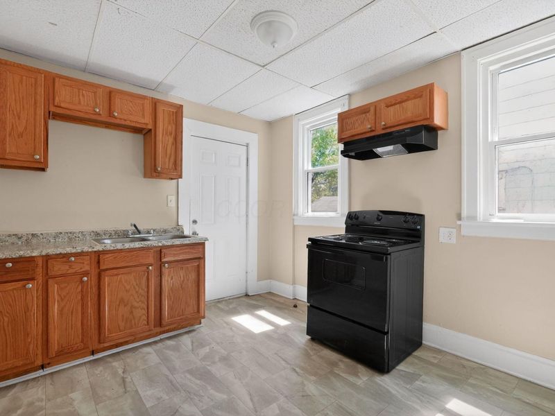212 N Ogden Avenue , Columbus, OH 43204 Photo 13