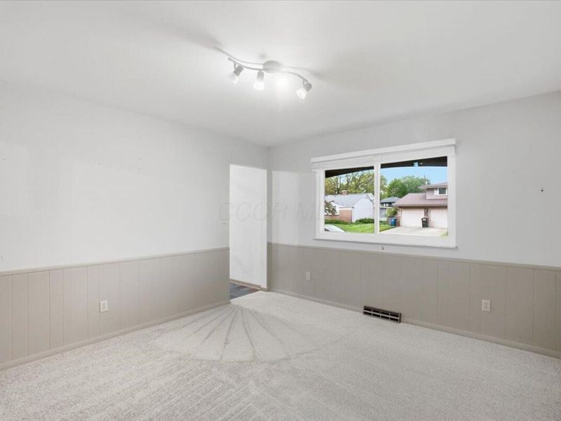 1454 Lonsdale Road, Columbus, OH 43232 Photo 11