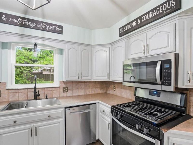 1454 Lonsdale Road, Columbus, OH 43232 Photo 18