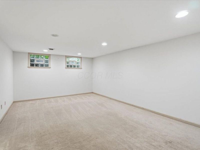 1454 Lonsdale Road , Columbus, OH 43232 Photo 28