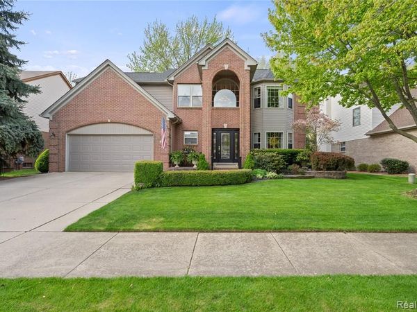 22056 Cherrywood Road, Woodhaven, MI 48183