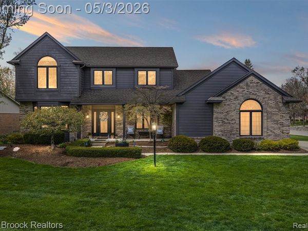 1440 Otter Drive, Rochester Hills, MI 48306