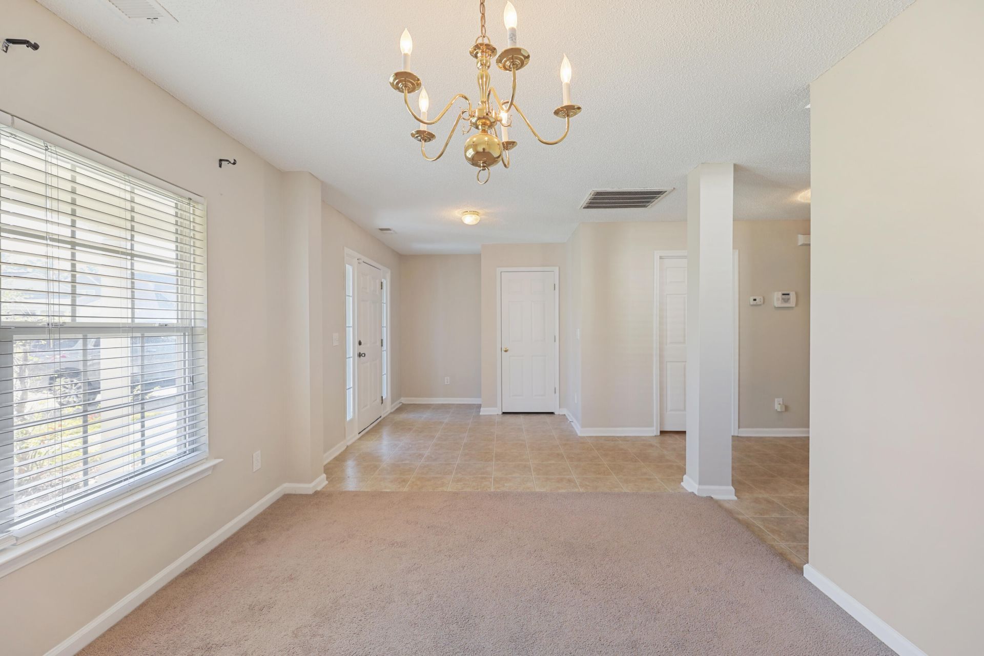405 Green Park Lane Photo 4