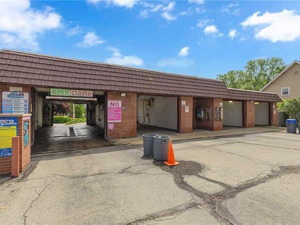 312 Darlington Road, Beaver Falls, PA 15010