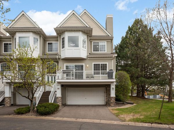 947 Fairfield Way, Hopkins, MN 55305