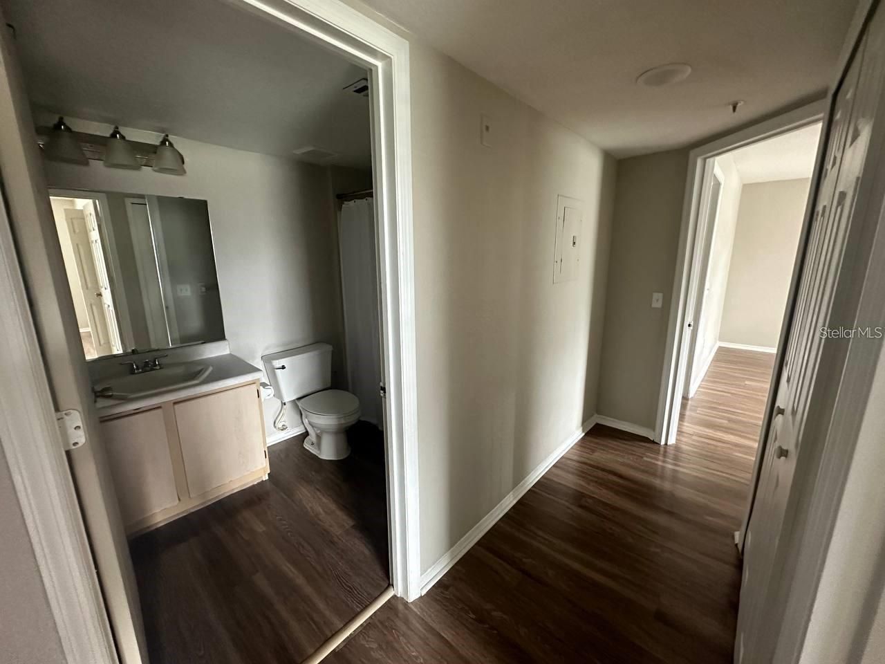 13929 Fairway Island Drive, Unit 821, Orlando, FL 32837 Photo