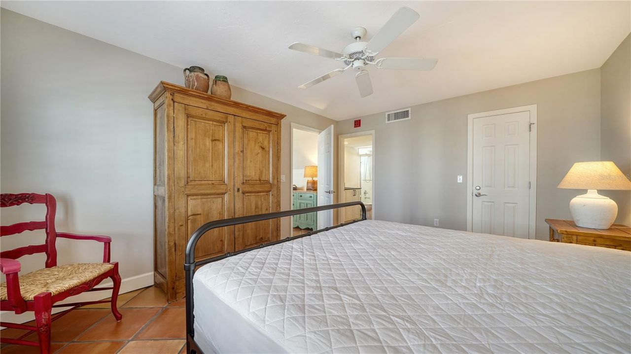 800 Benjamin Franklin Drive , Unit 406, Sarasota, FL 34236 Photo