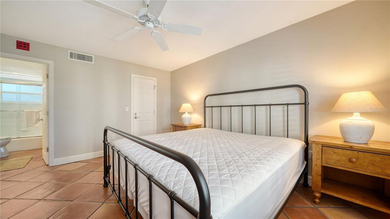 800 Benjamin Franklin Drive , Unit 406, Sarasota, FL 34236 Photo