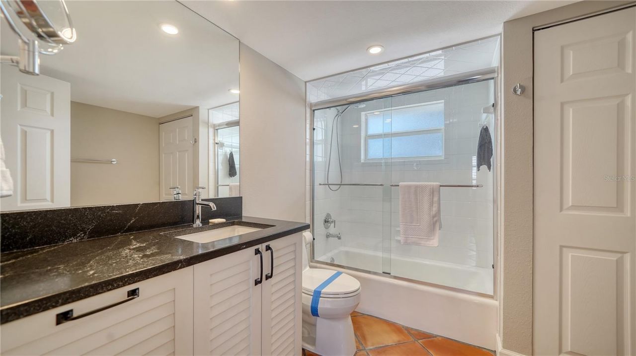 800 Benjamin Franklin Drive , Unit 406, Sarasota, FL 34236 Photo
