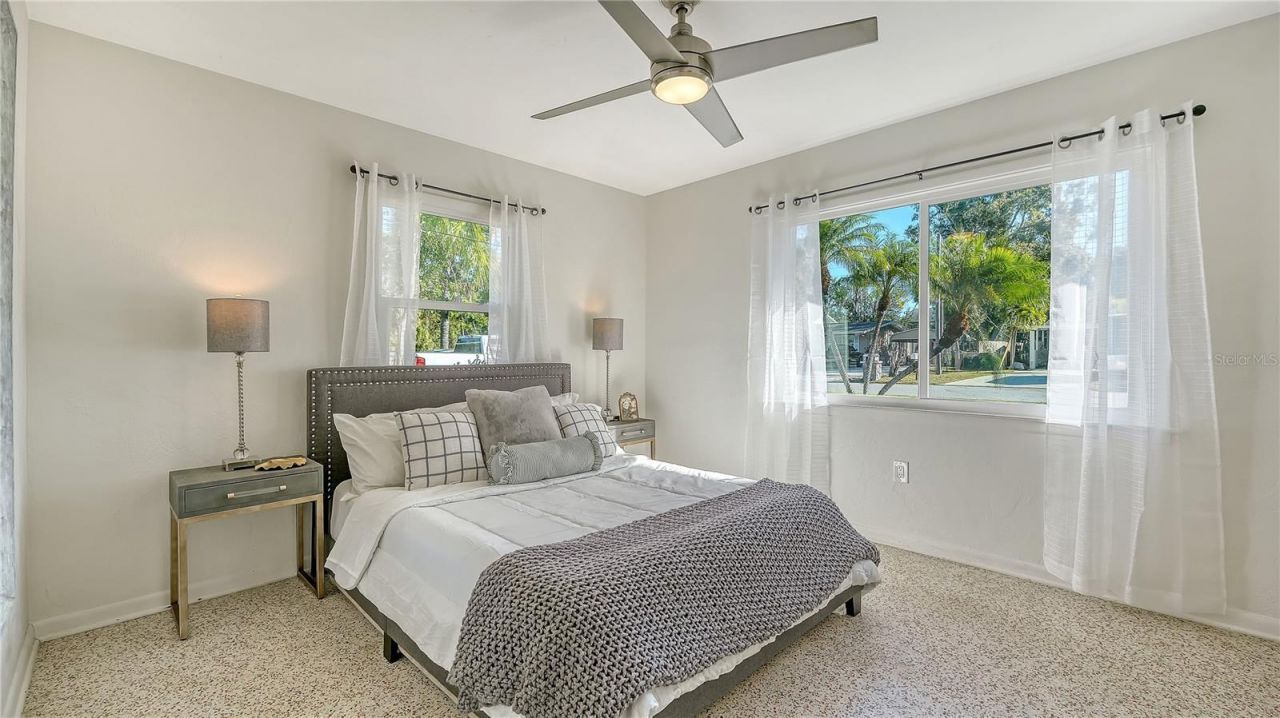 209 Briggs Court , Sarasota, FL 34237 Photo
