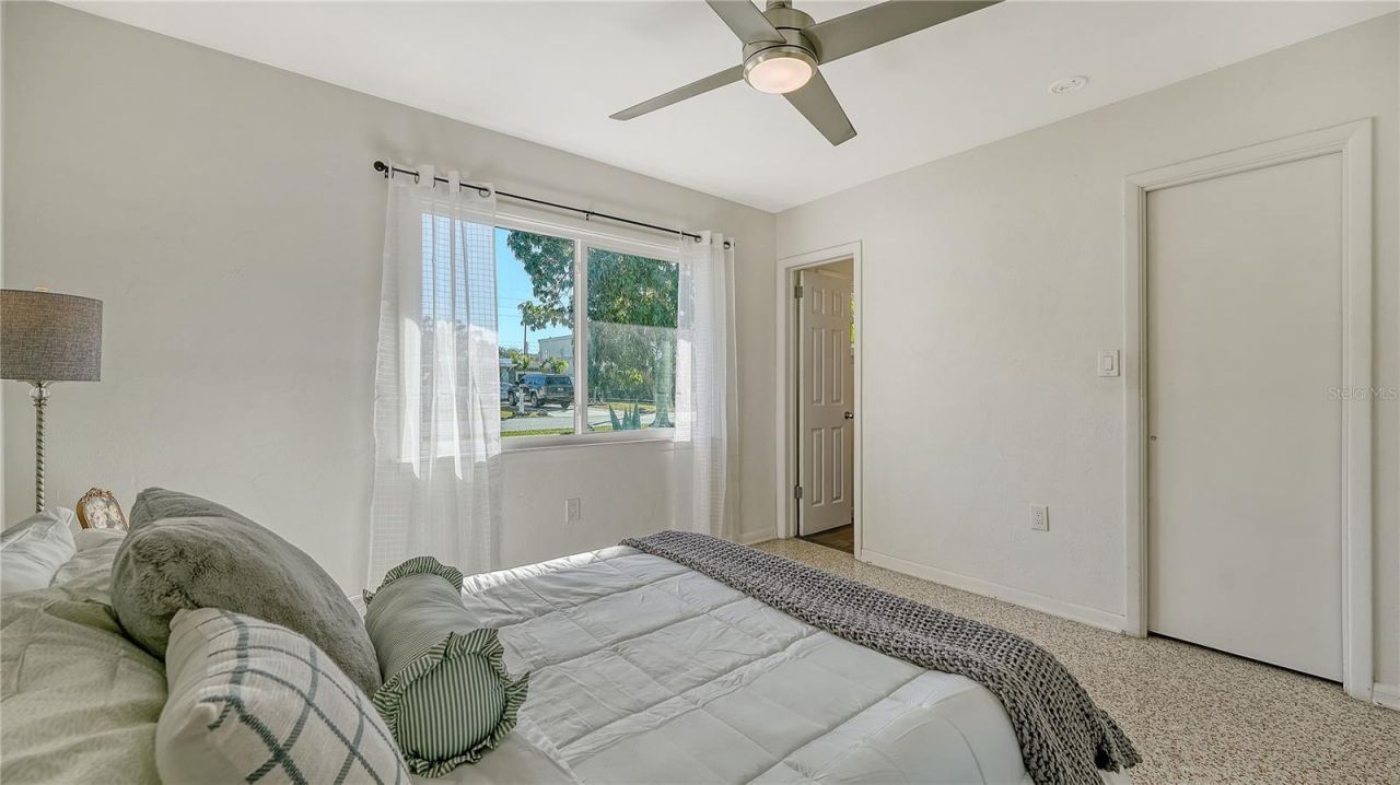 209 Briggs Court , Sarasota, FL 34237 Photo