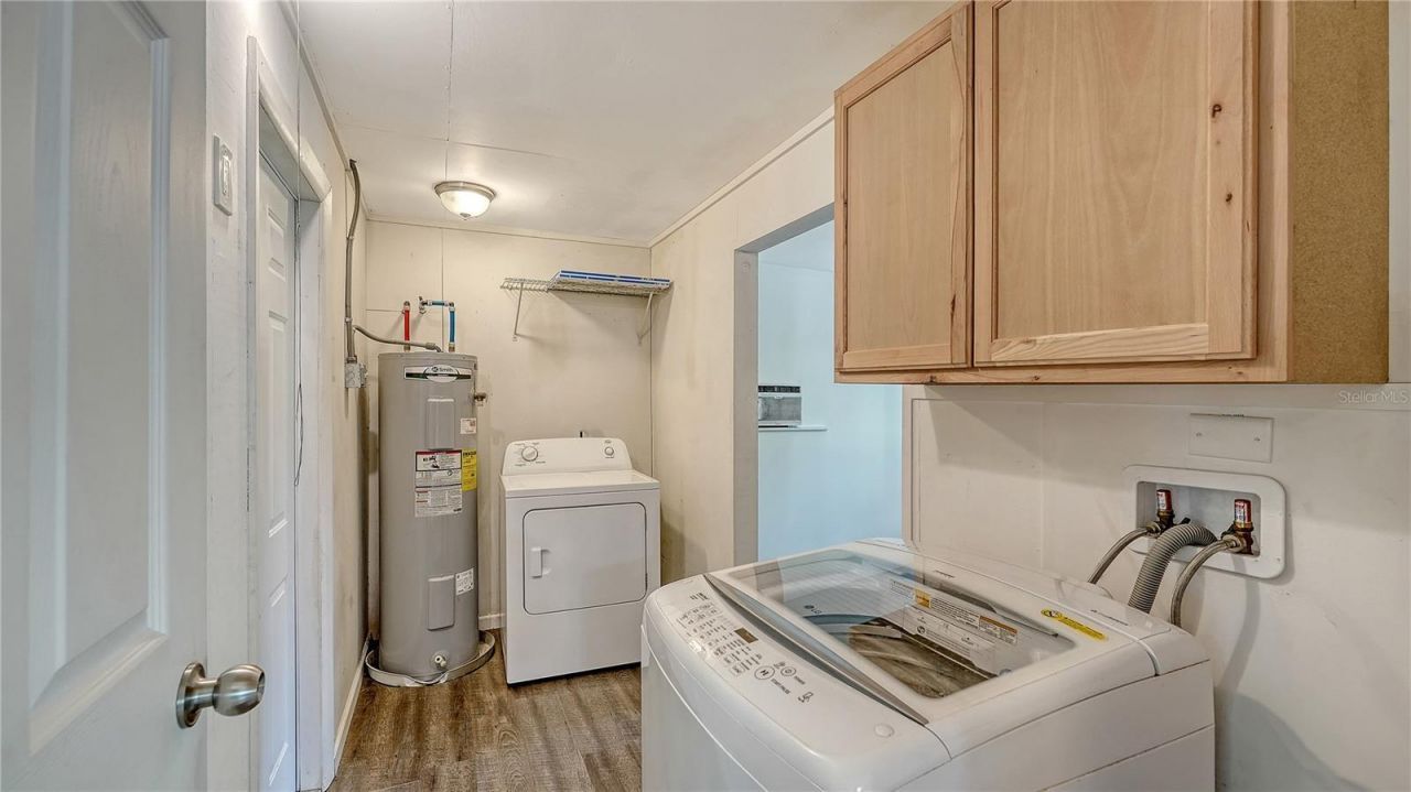 209 Briggs Court , Sarasota, FL 34237 Photo