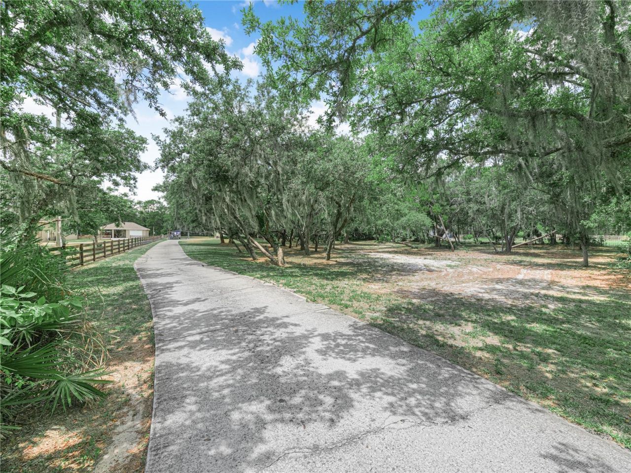 23 Oakwood Rd , Winter Haven, FL 33880 Photo