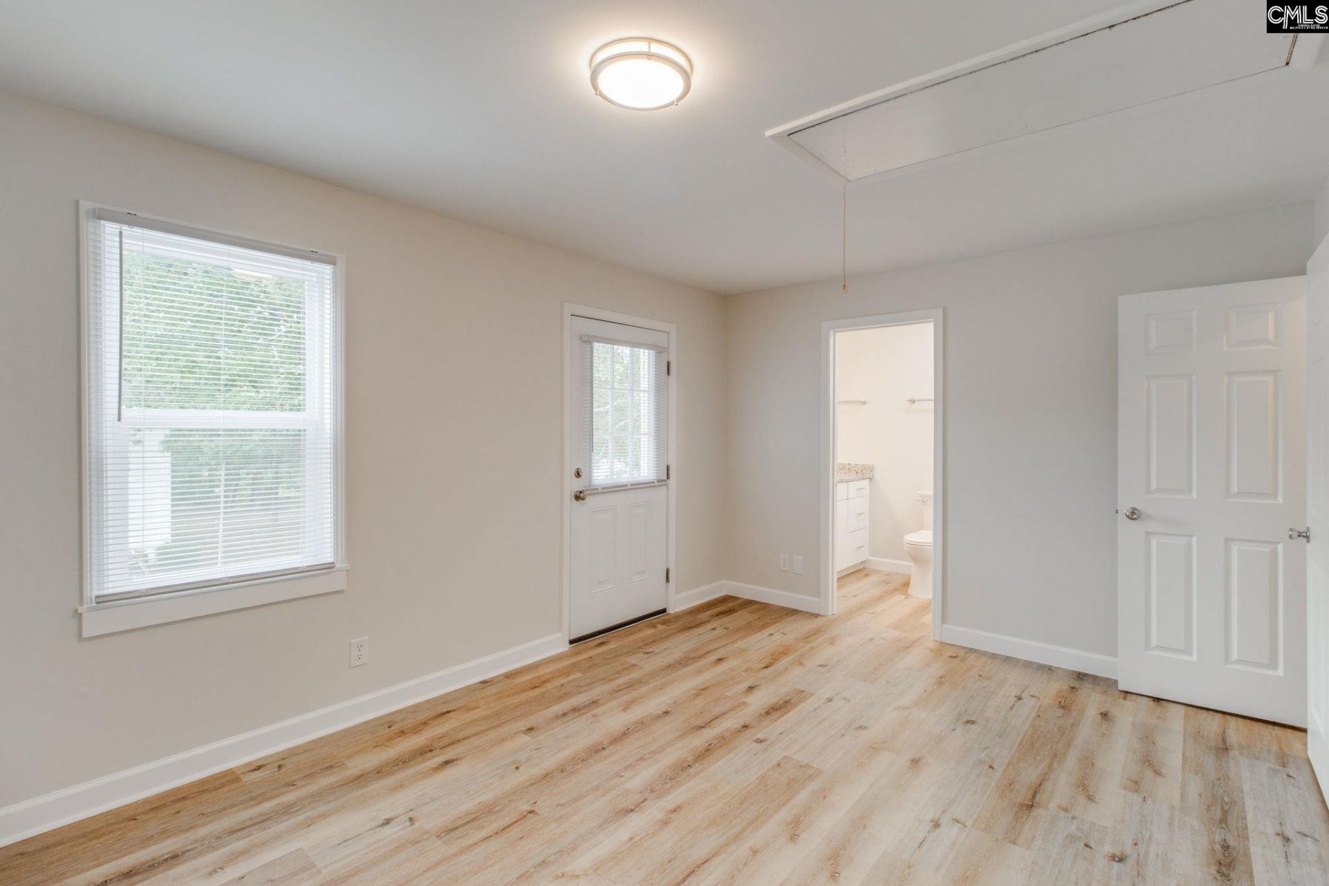 308 Percival Road Photo 16